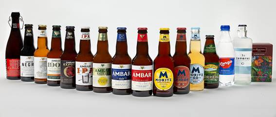 GRUPO AGORA DONA AGUA DE LUNARES A HOSPITALES